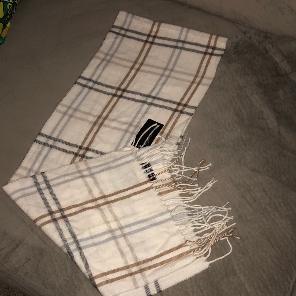 Plaid winter scarf